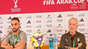 حلمي طولان يتصدى لتوتر اللاعبين في غرفة الملابس بعد تعادل المنتخب أمام الكويت